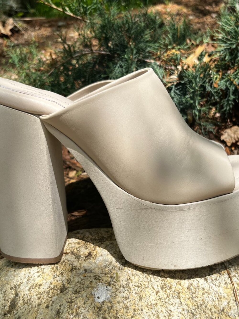 Paloma Barcelo Evanthe Cream Leather Platform Sandals Mules